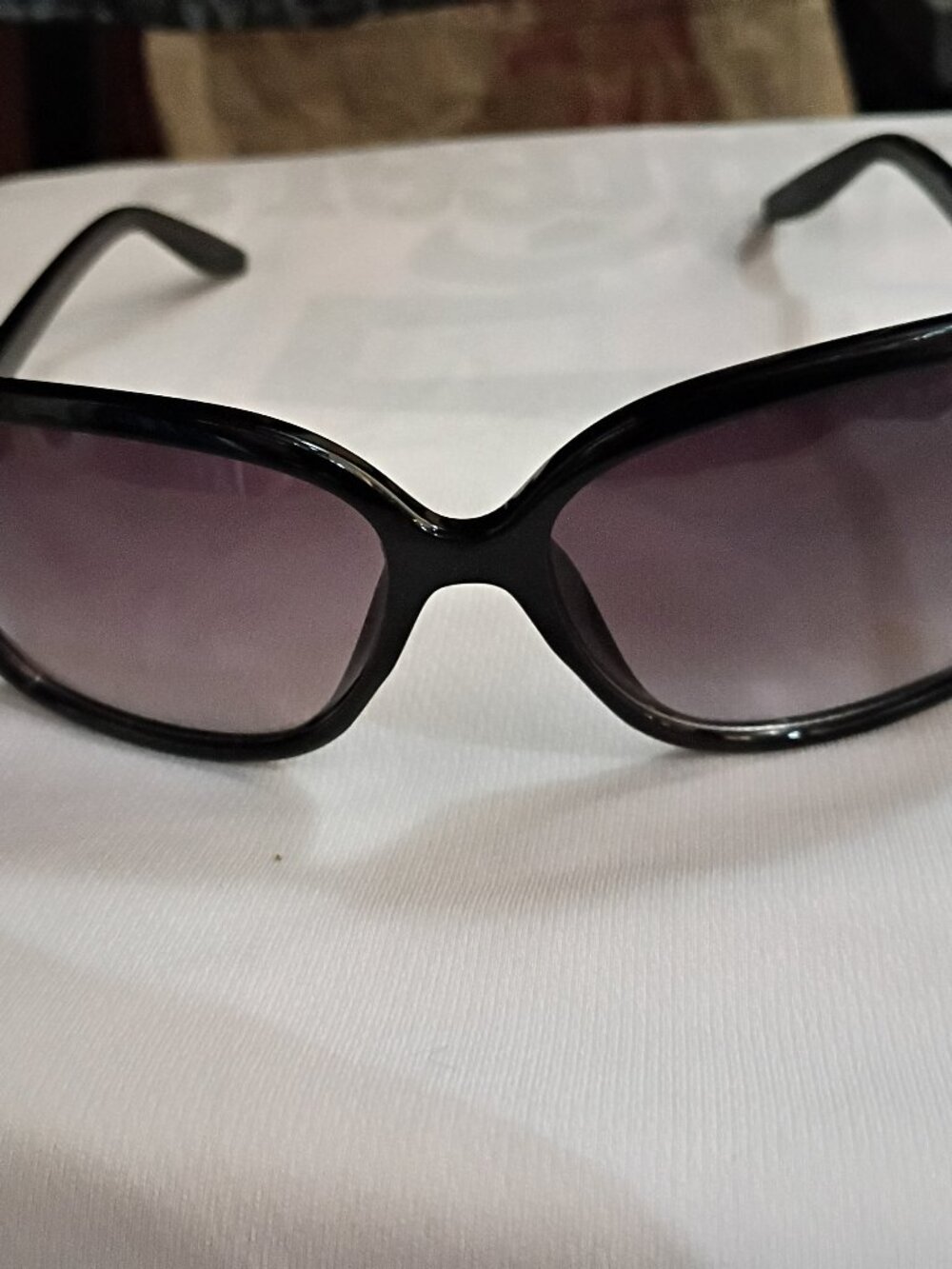 Banana Republic Y2K sunglasses
